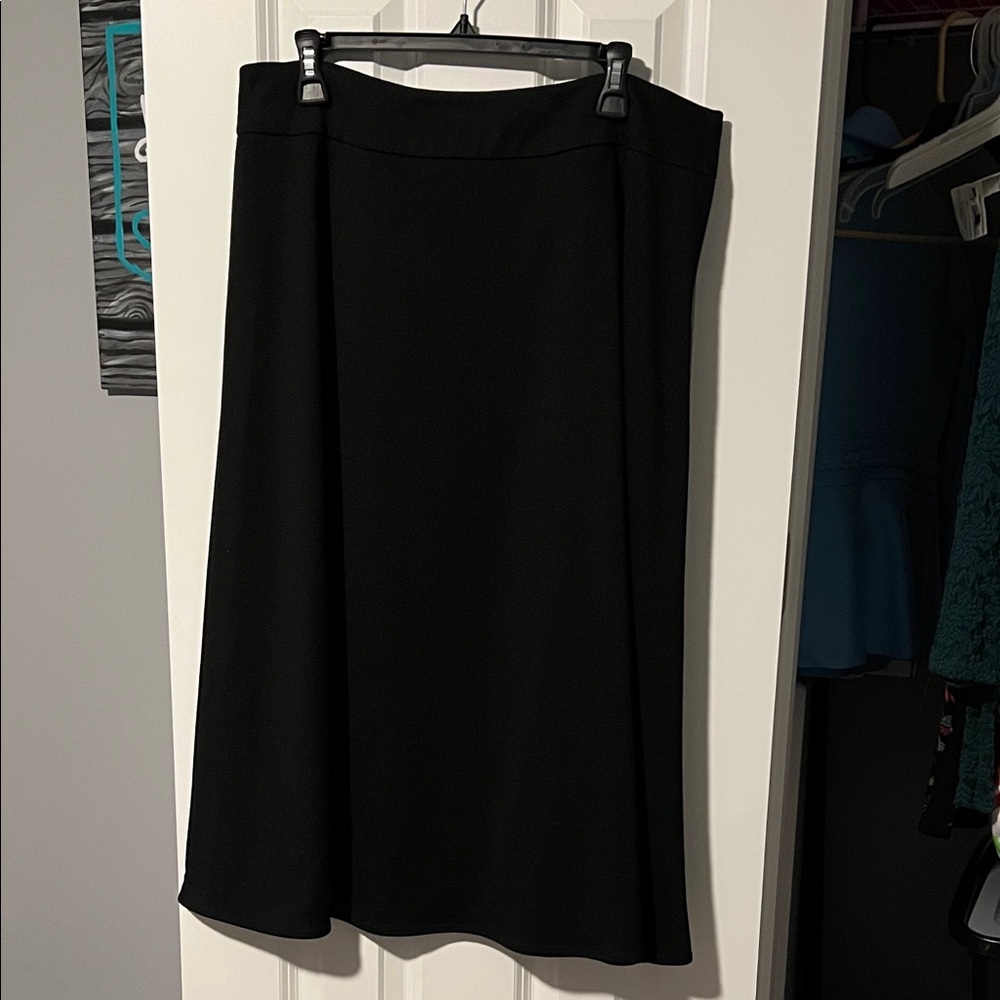 Elegant Black Women's Skirt